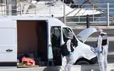 Đâm xe liên tiếp vào người chờ ở bến xe buýt tại Marseille, Pháp